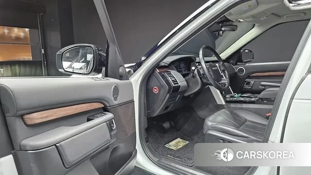 Land Rover Discovery 5 2018 Белый из Кореи, фото 2