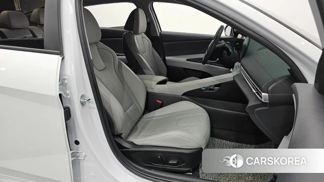 Hyundai Avante (CN7) 2023 Белый из Кореи, фото 2