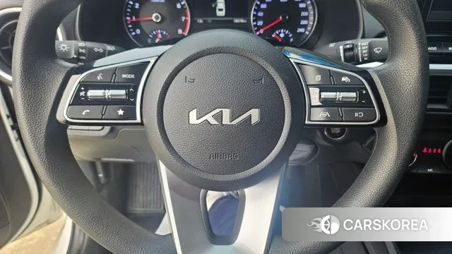 Kia The New K3 2nd generation 2024 Белый из Кореи, фото 2