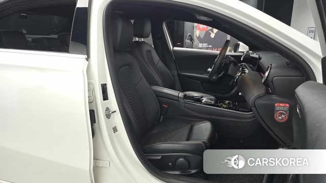 Mercedes-Benz A-Class W177 2020 Белый из Кореи, фото 2