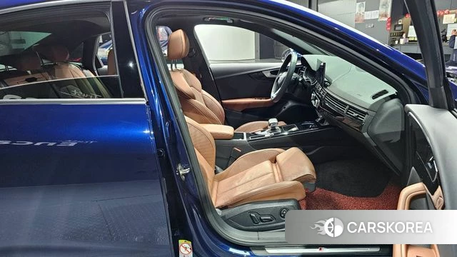 Audi A4 (B9) 2021 Синий из Кореи, фото 2