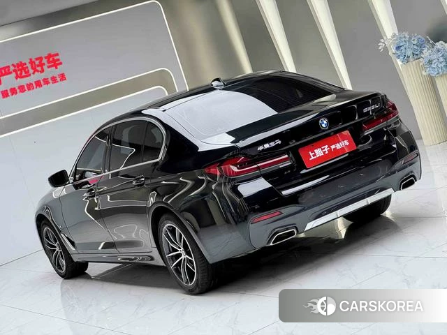 BMW 5 series 2024 Черный из Китая, фото 2