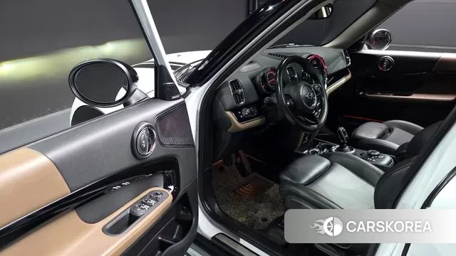 Mini Cooper D Countryman 2018 Белый из Кореи, фото 2