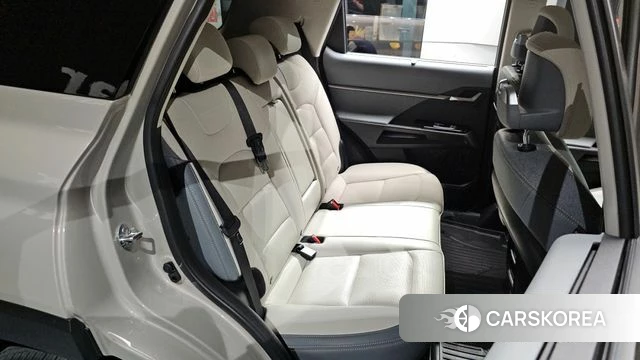 Ssangyong Torres EVX 2024 Коричневый из Кореи, фото 2