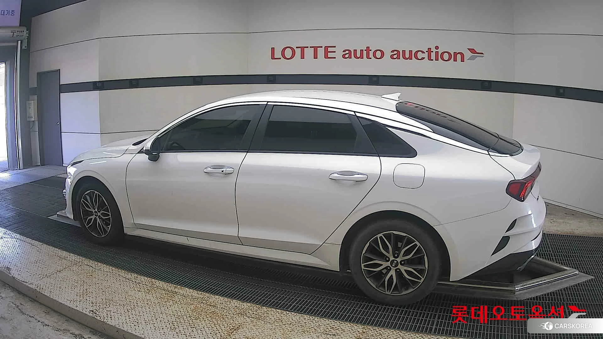 Kia K5 2021 Snow White Pearl (optional) из Кореи, фото 2