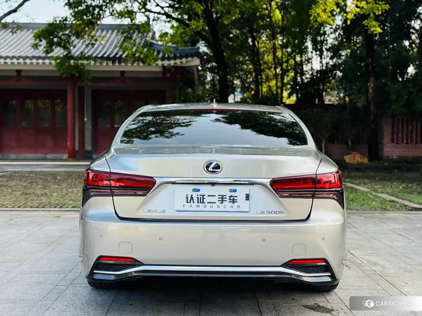 Lexus LS 2022 Silver/gray из Китая, фото 2