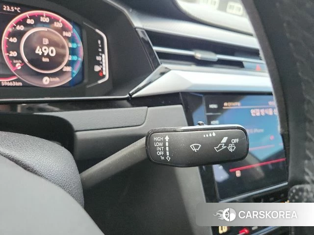 Volkswagen Arteon 2023 Серый из Кореи, фото 2