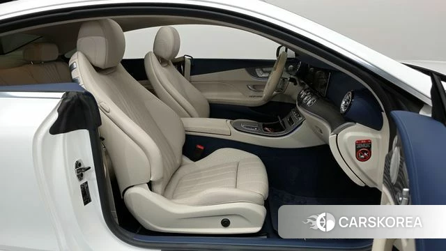 Mercedes-Benz E-Class W213 2021 Белый из Кореи, фото 2