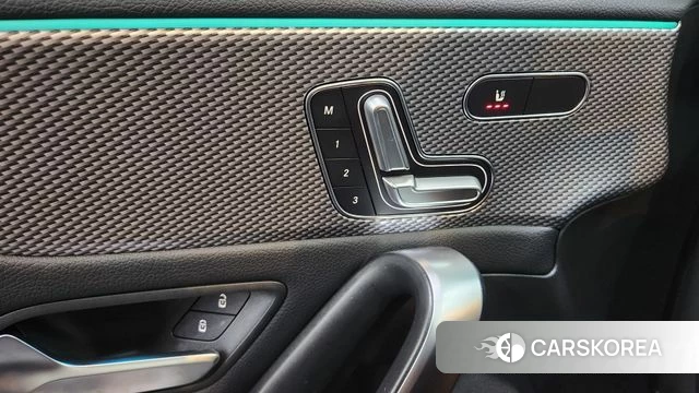 Mercedes-Benz A-Class W177 2021 Белый из Кореи, фото 2