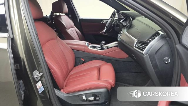 BMW X6 (G06) 2021 Коричневый из Кореи, фото 2
