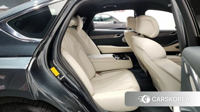 Genesis Electrified G80 (RG3) 2023 Темно-зеленый из Кореи, фото 2