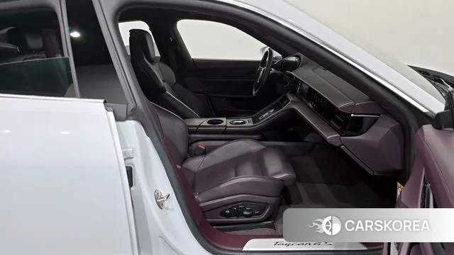 Porsche Taycan 2021 Белый из Кореи, фото 2