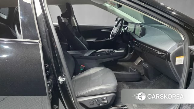 Kia EV6 2021 Черный из Кореи, фото 2