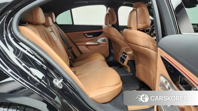 Mercedes-Benz E-Class W214 2025 Черный из Кореи, фото 2