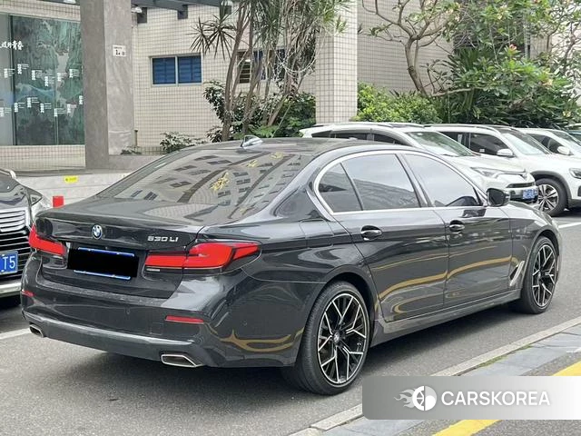 BMW 5 series 2021 Черный из Китая, фото 2