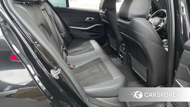 BMW 3 Series (G20) 2022 Черный из Кореи, фото 2