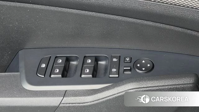 Kia Sportage 5th Generation 2022 Белый из Кореи, фото 2