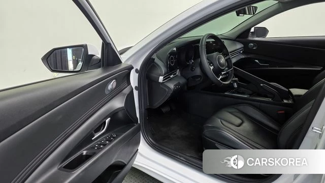 Hyundai Avante (CN7) 2022 Белый из Кореи, фото 2