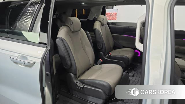 Kia The New Carnival 4th Generation 2025 Серебряный из Кореи, фото 2