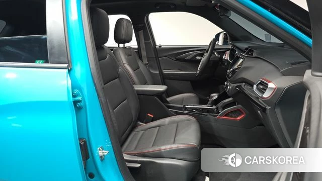 Chevrolet (GM Daewoo) Trailblazer 2021 Небесно-голубой из Кореи, фото 2