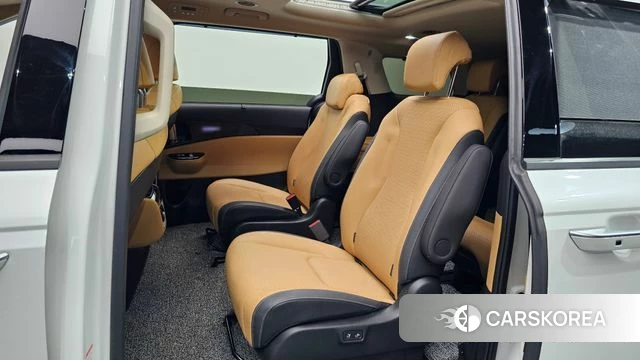 Kia Carnival 4th generation 2023 Белый из Кореи, фото 2