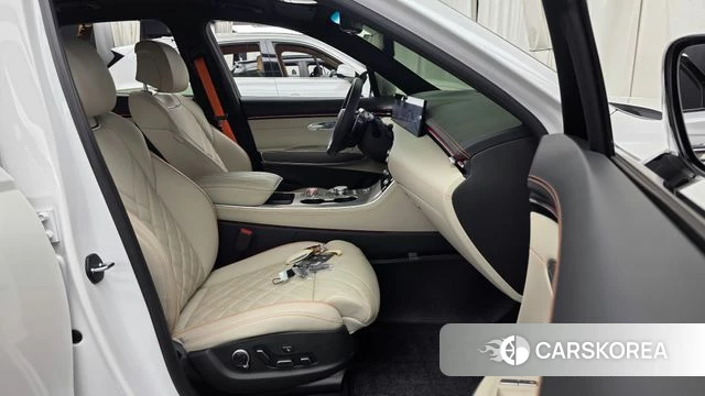 Genesis GV70 2024 Белый из Кореи, фото 2