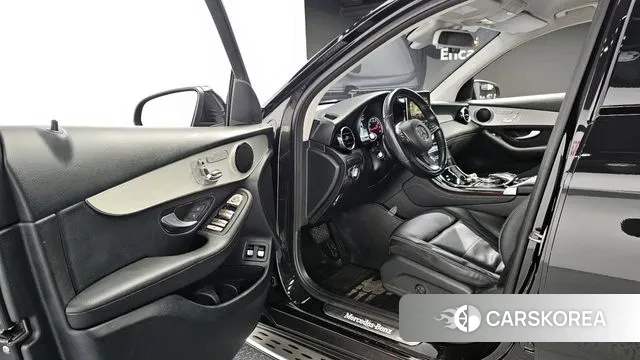 Mercedes-Benz GLC-Class X253 2019 Черный из Кореи, фото 2