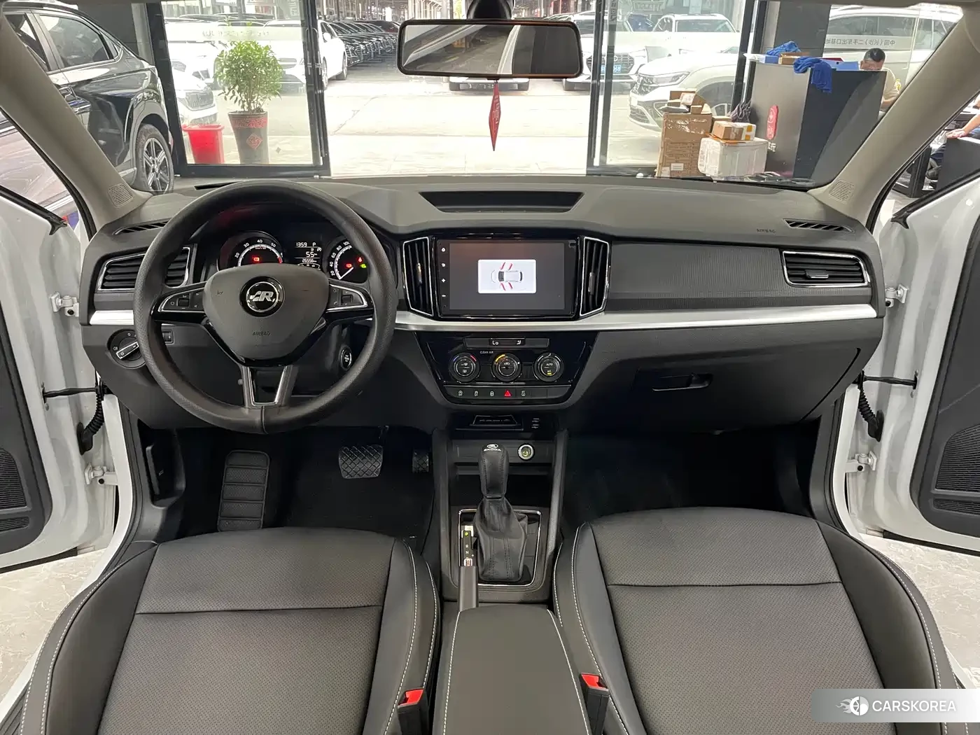 Skoda Kamiq 2023 Белый из Китая, фото 2