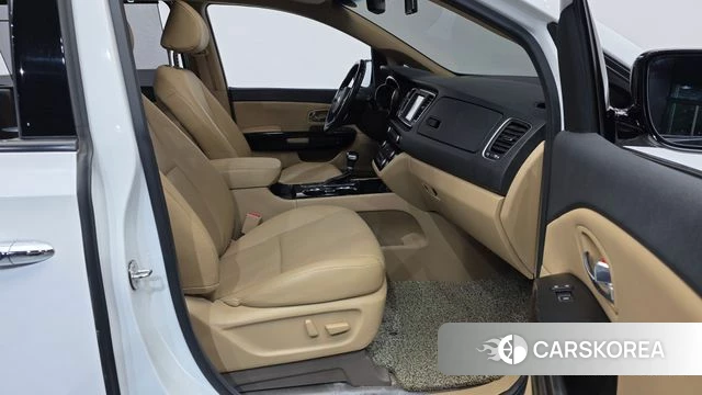 Kia The New Carnival 2018 Белый из Кореи, фото 2