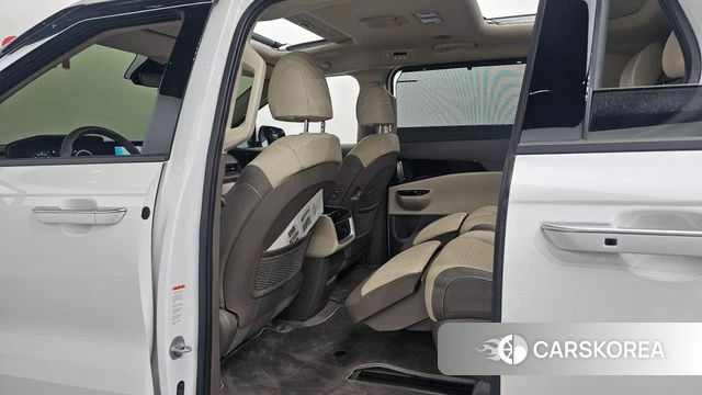 Kia Carnival 4th generation 2023 Белый из Кореи, фото 2