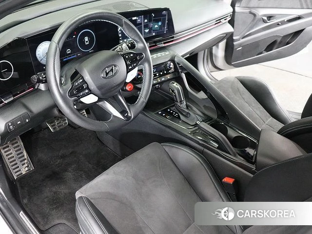Hyundai Avante (CN7) 2022 Серебристо-серый из Кореи, фото 2