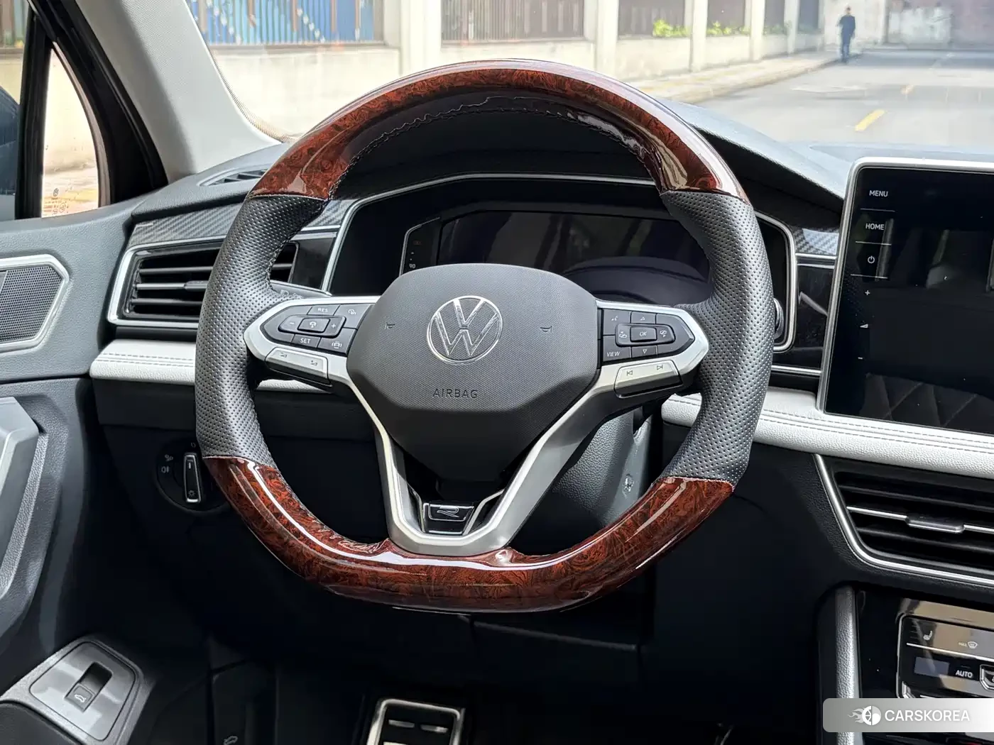 Volkswagen Tiguan L 2025 Черный из Китая, фото 2