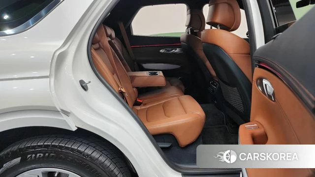 Genesis GV70 2024 Белый из Кореи, фото 2