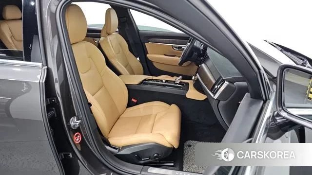 Volvo S90 2022 Серый из Кореи, фото 2