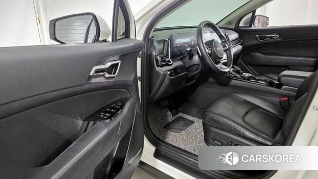Kia Sportage 5th Generation Hybrid 2021 Белый из Кореи, фото 2