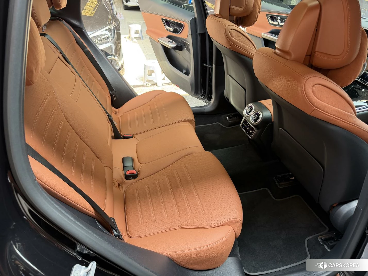 Mercedes-Benz GLC 2025 Черный из Китая, фото 2