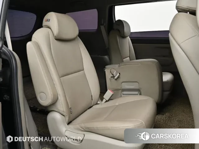 Kia The New Carnival 2019 Серый из Кореи, фото 2