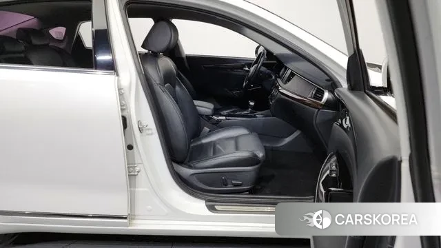 Kia Come New K7 2018 Белый из Кореи, фото 2