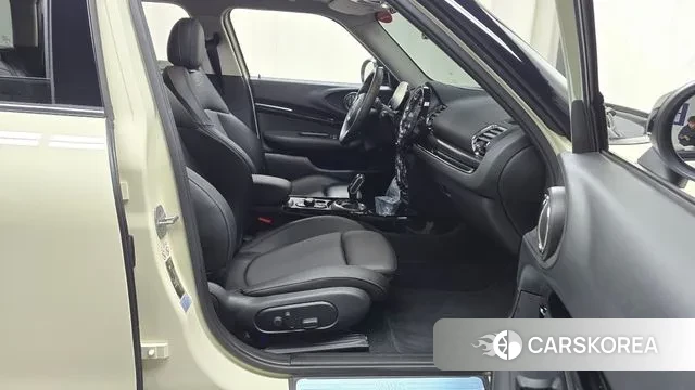 Mini Cooper D Clubman 2021 Жемчужный цвет из Кореи, фото 2