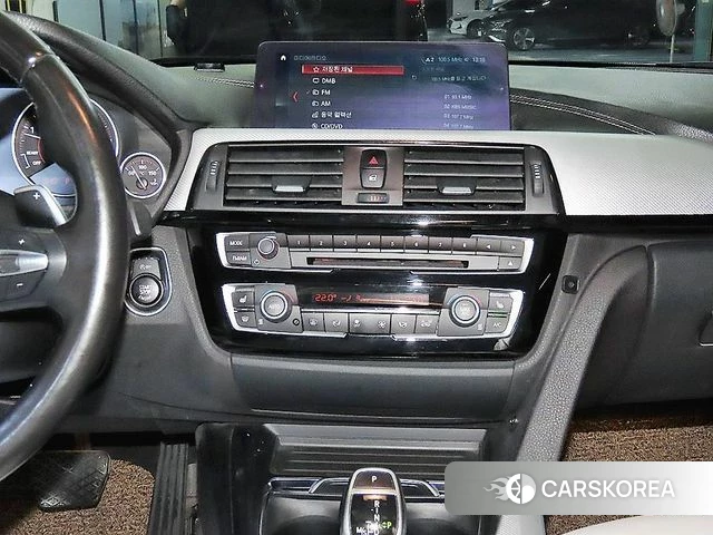 BMW 3 Series (F30) 2018 Белый из Кореи, фото 2