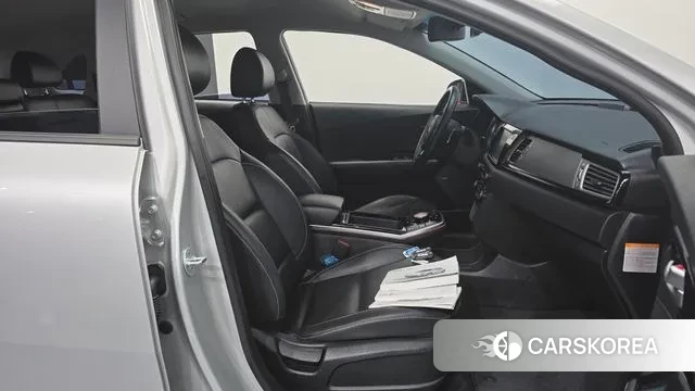 Kia Niro EV 2021 Серебряный из Кореи, фото 2