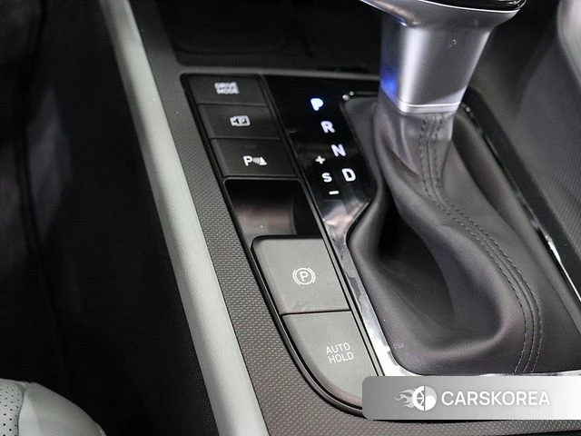 Hyundai The New Avante Hybrid (CN7) 2024 Белый из Кореи, фото 2