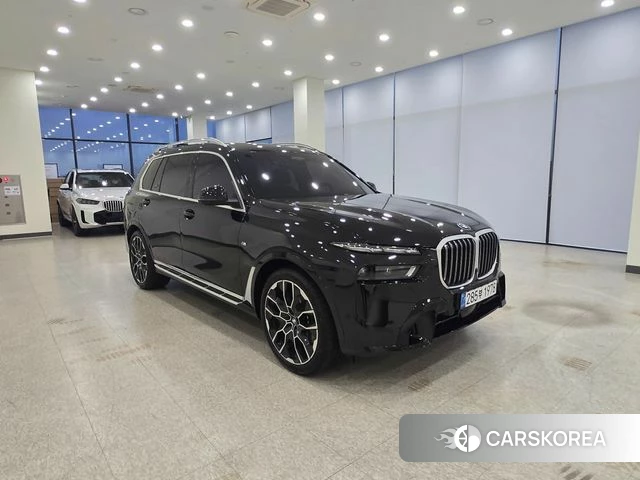 BMW X7 (G07) 2025 Черный из Кореи, фото 2