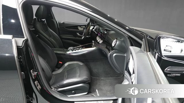 Mercedes-Benz AMG GT 2021 Черный из Кореи, фото 2