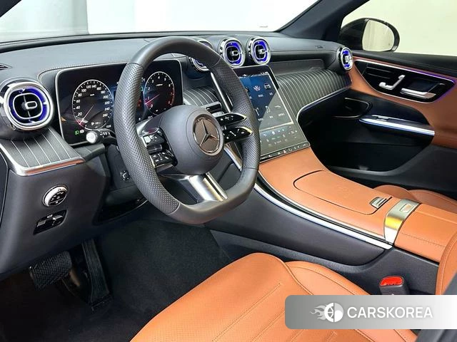 Mercedes-Benz GLC 2024 Черный из Китая, фото 2