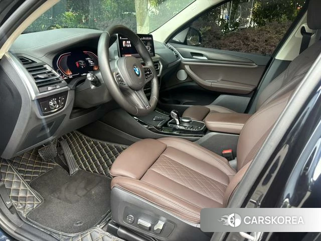 BMW X3 2021 Черный из Китая, фото 2