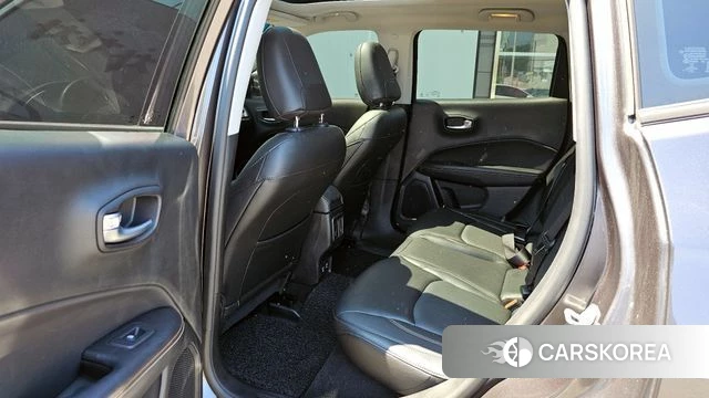 Jeep Compass 2nd Generation 2018 Серый из Кореи, фото 2