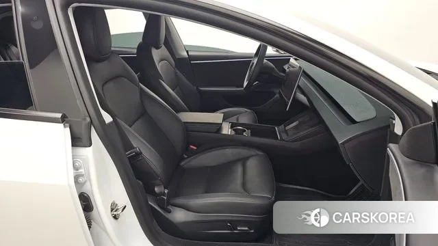 Tesla Model 3 2024 Белый из Кореи, фото 2