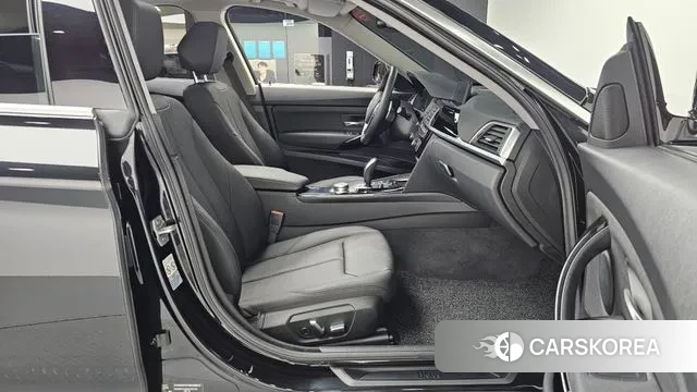 BMW 3 Series GT (F34) 2020 Черный из Кореи, фото 2