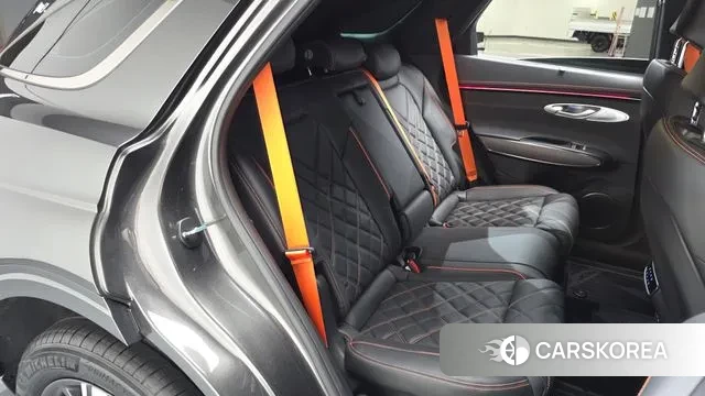 Genesis GV70 2024 Серый из Кореи, фото 2